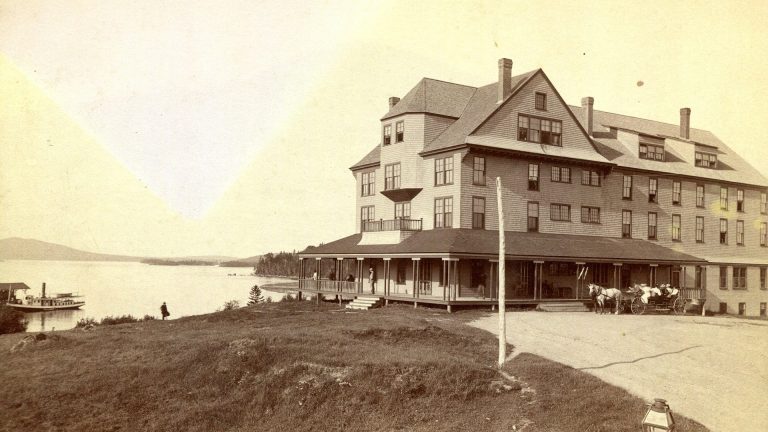 explore moosehead lake historic1 768x432